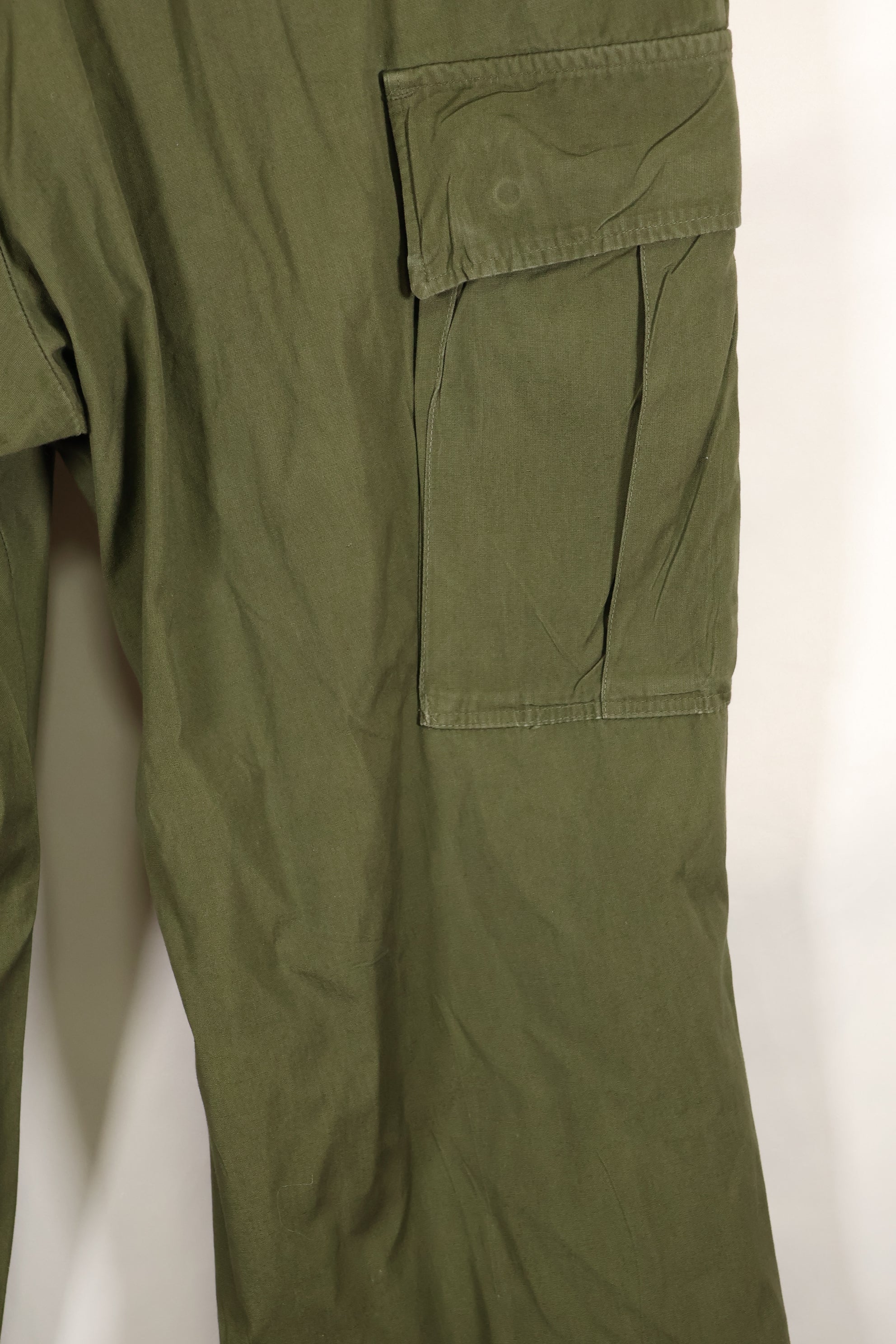 Circa 1967 L-R Non Rip 3rd Model Jungle Fatigue Pants, good condition, used.