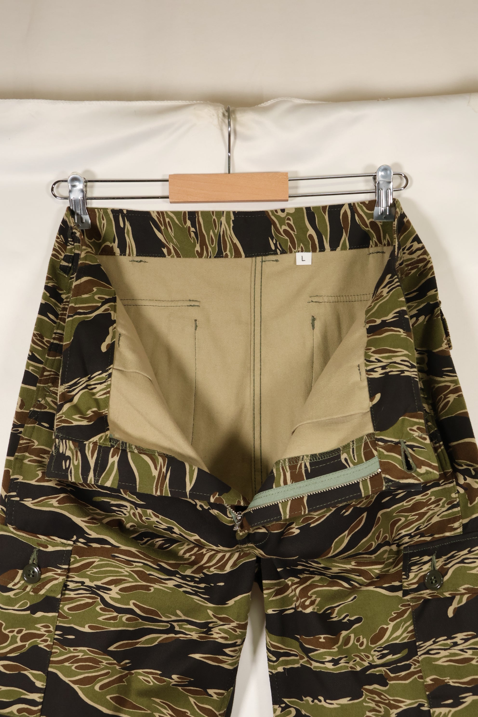 2024 US-L MILITARIA 1911 Early Gold Tiger US Cut Pants Sample Used