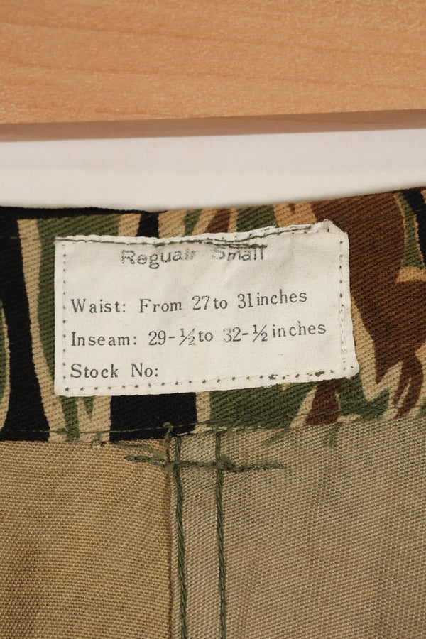 20 世纪 60 年代中期的早期金色虎纹长裤，S-R 码，美国剪裁。