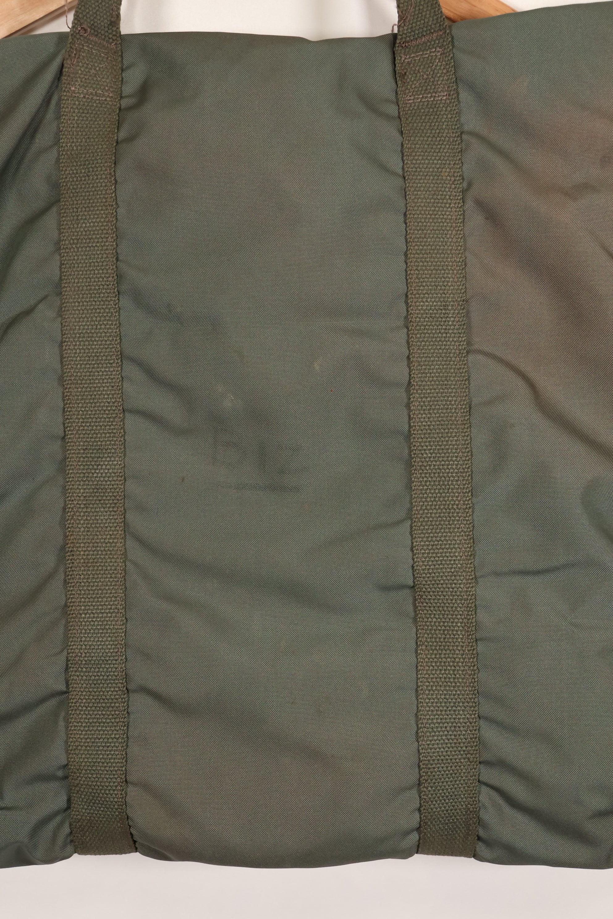 20世纪50年代美国空军早期型号头盔包，拉链完好，品相极佳，二手