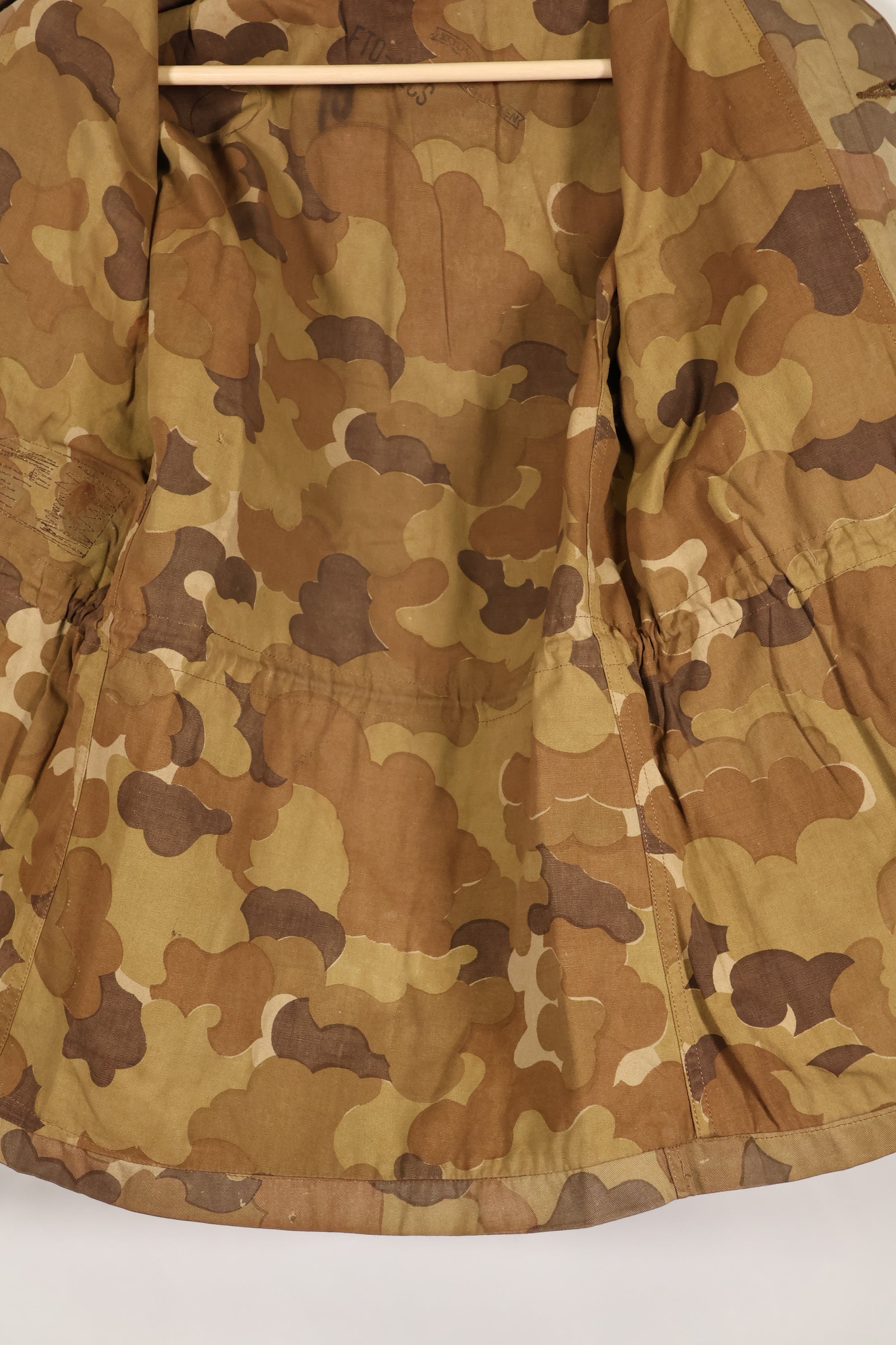 20 世纪 60 年代 ARVN 野战宪兵米切尔迷彩野战夹克，二手，A 级