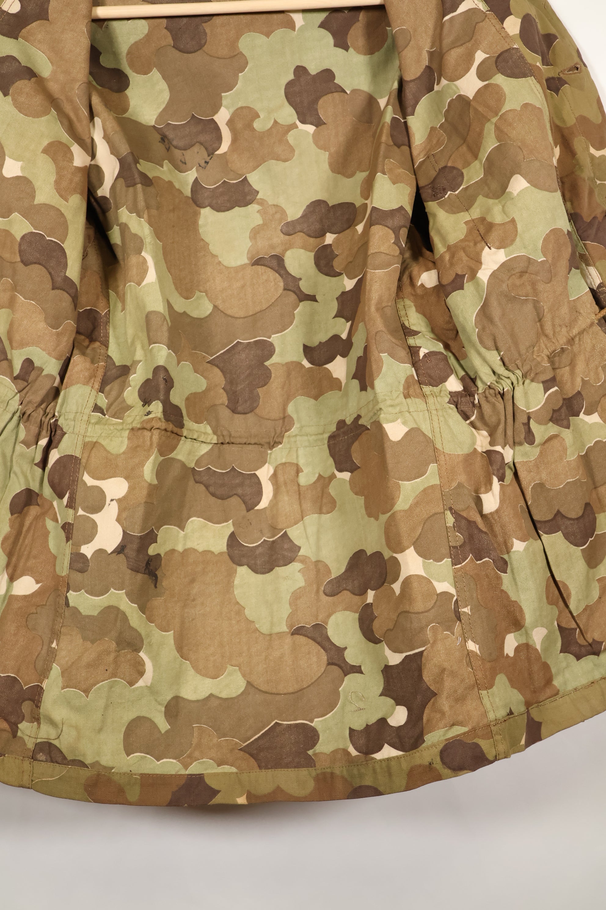 20 世纪 60 年代 ARVN 野战宪兵米切尔迷彩野战夹克，二手，B 级。