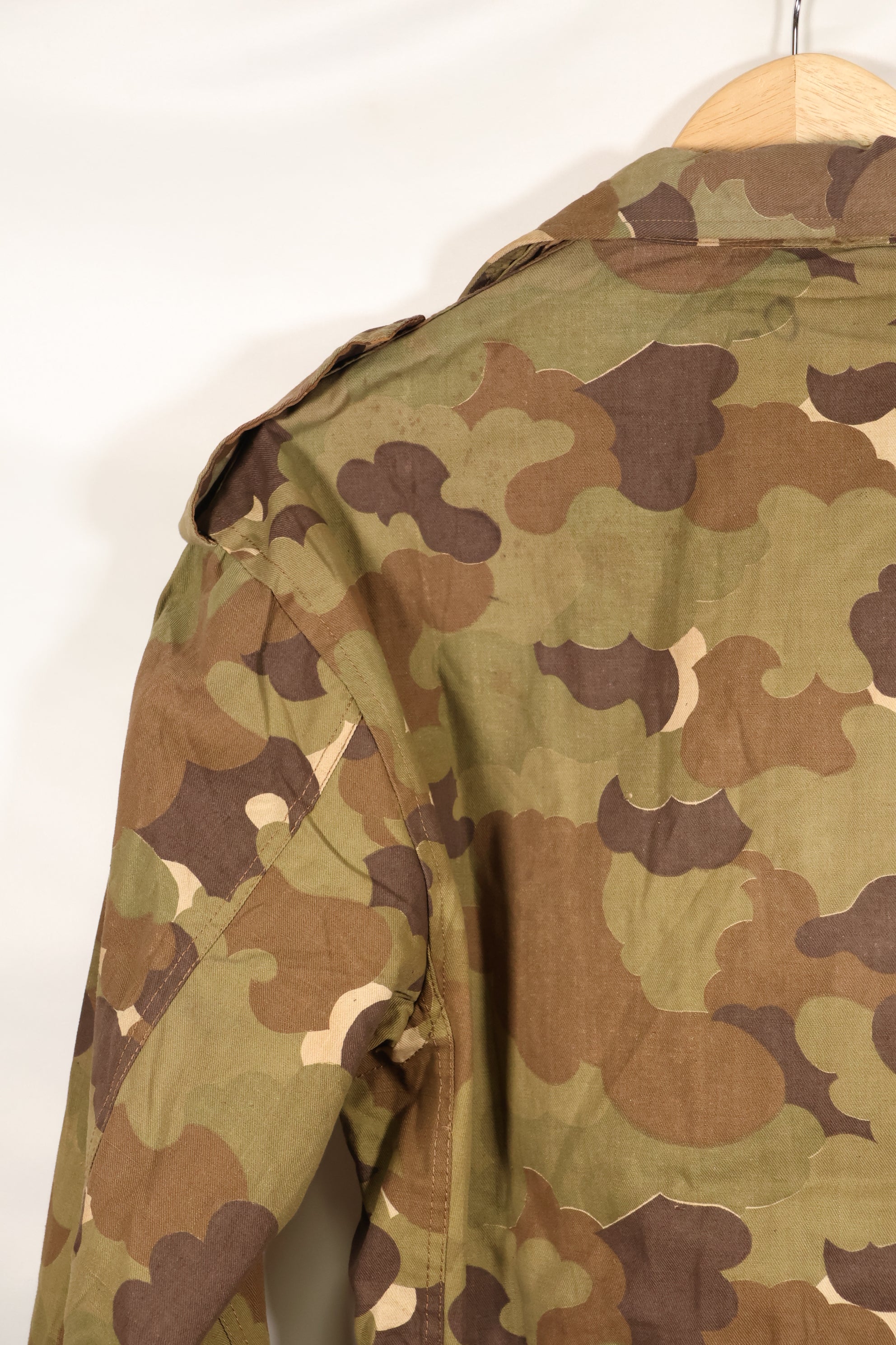 20 世纪 60 年代 ARVN 野战宪兵米切尔迷彩野战夹克，二手，B 级。