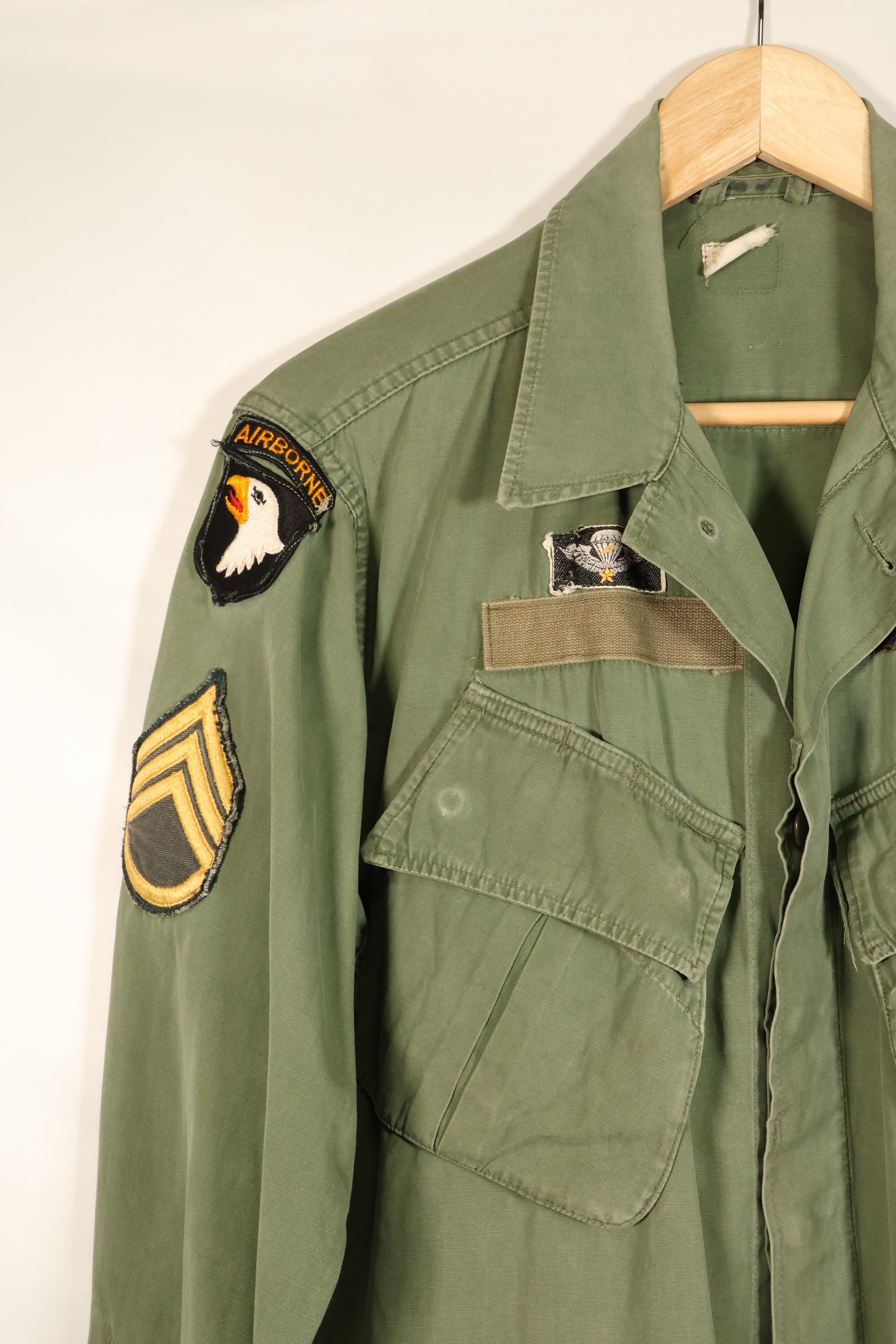 Estimated Contract Year: 1966–67 | S-R | 3rd Model Jungle Fatigue Jacket | Green Beret | Used