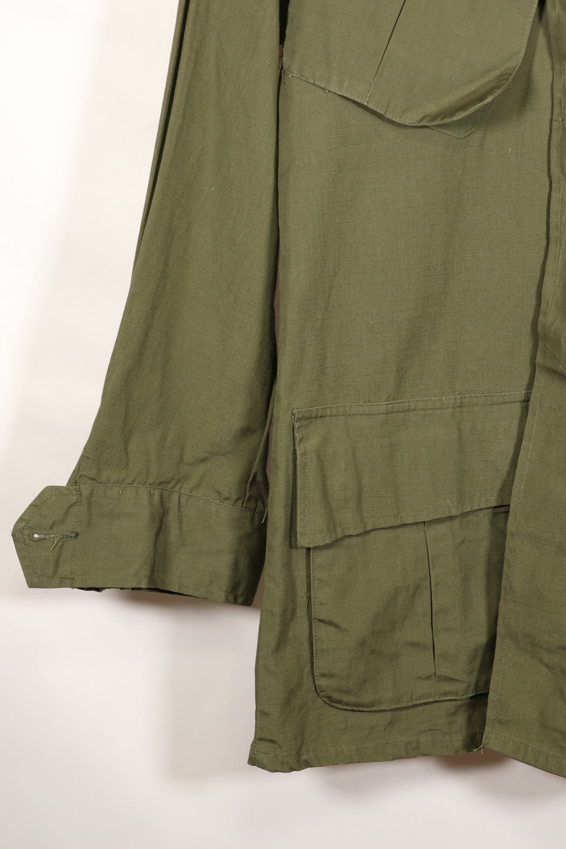 1968 年 S-R 第四版丛林疲劳夹克肯尼迪中心，几乎未使用。