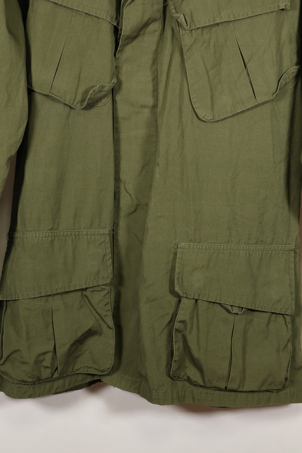 1967 年 Contract M-R 3rd Model Jungle Fatigue Jacket，状况良好，使用过。