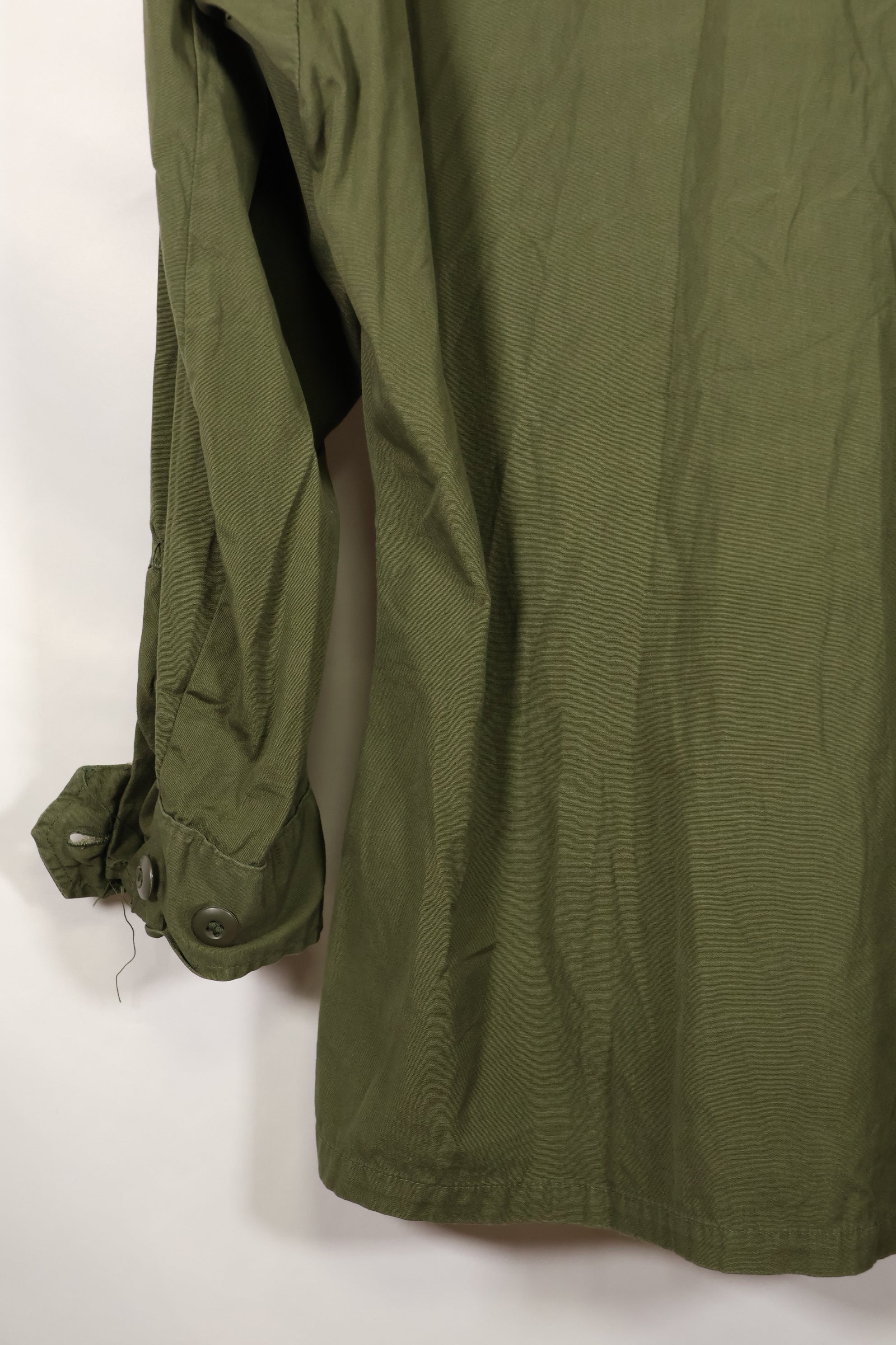 1967 年 Contract M-R 3rd Model Jungle Fatigue Jacket，状况良好，使用过。