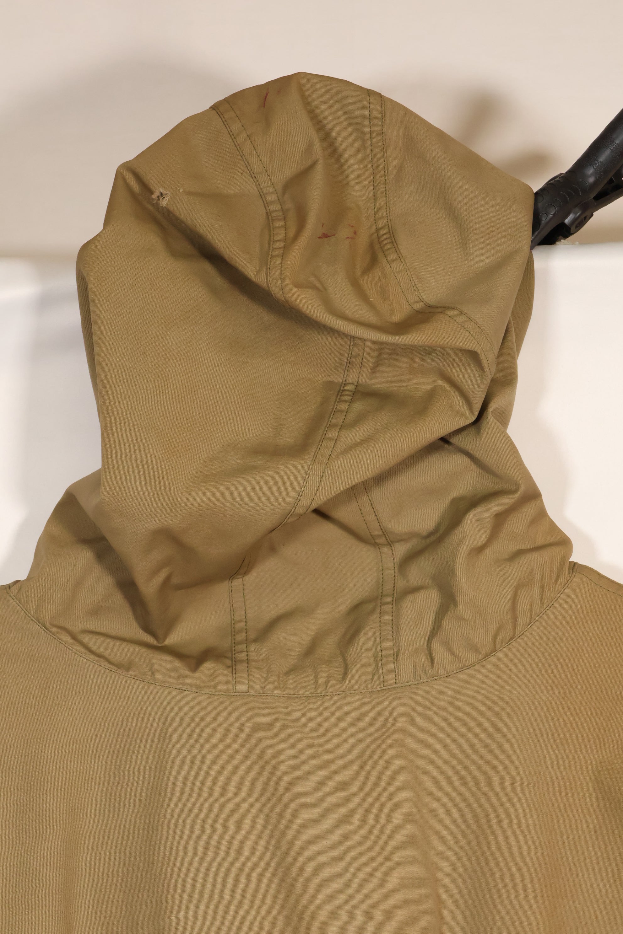 1940年代全新库存美军M1942雪地派克大衣，含原装尺码标签，未使用过