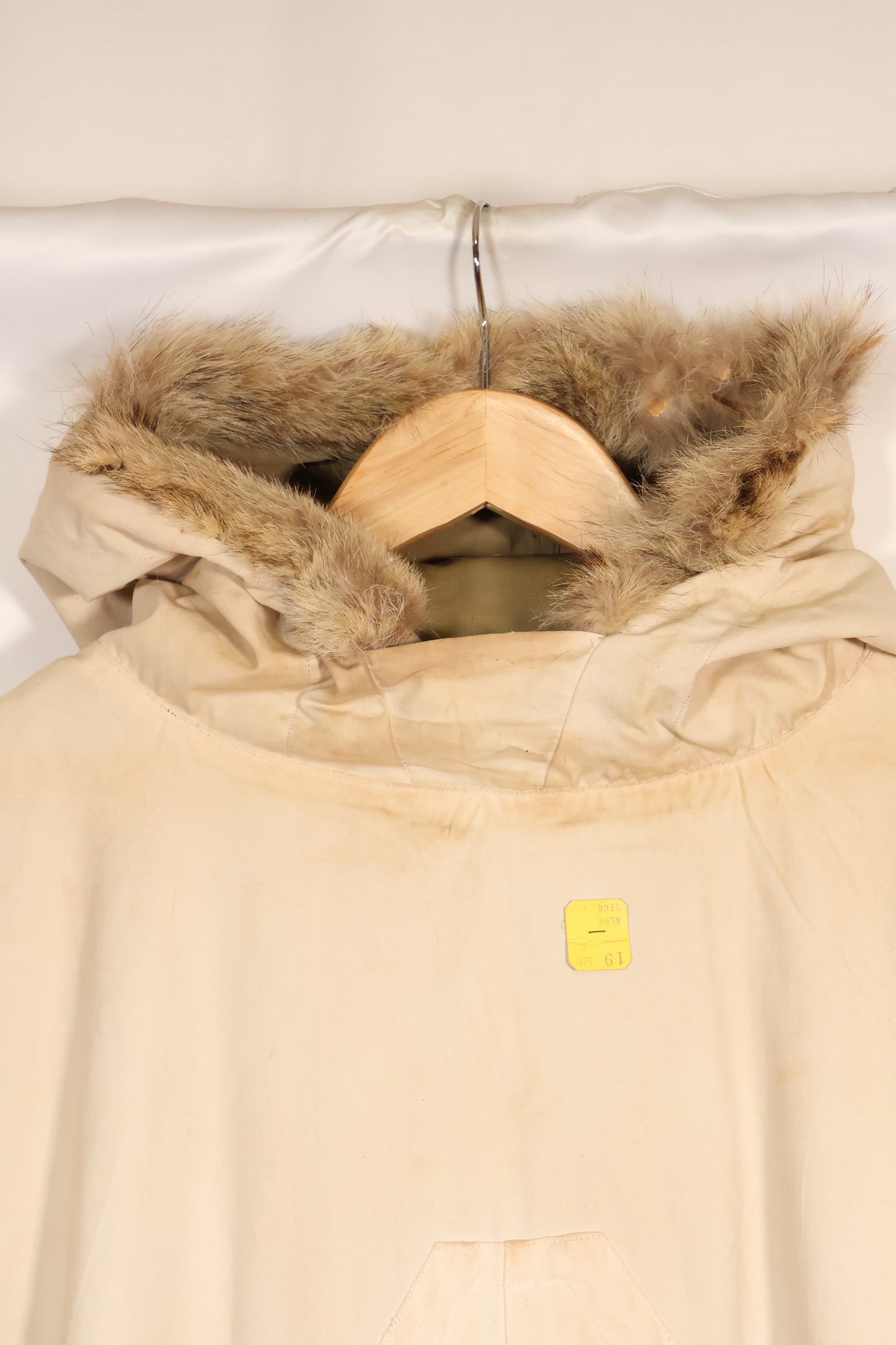 1940年代全新库存美军M1942雪地派克大衣，含原装尺码标签，未使用过