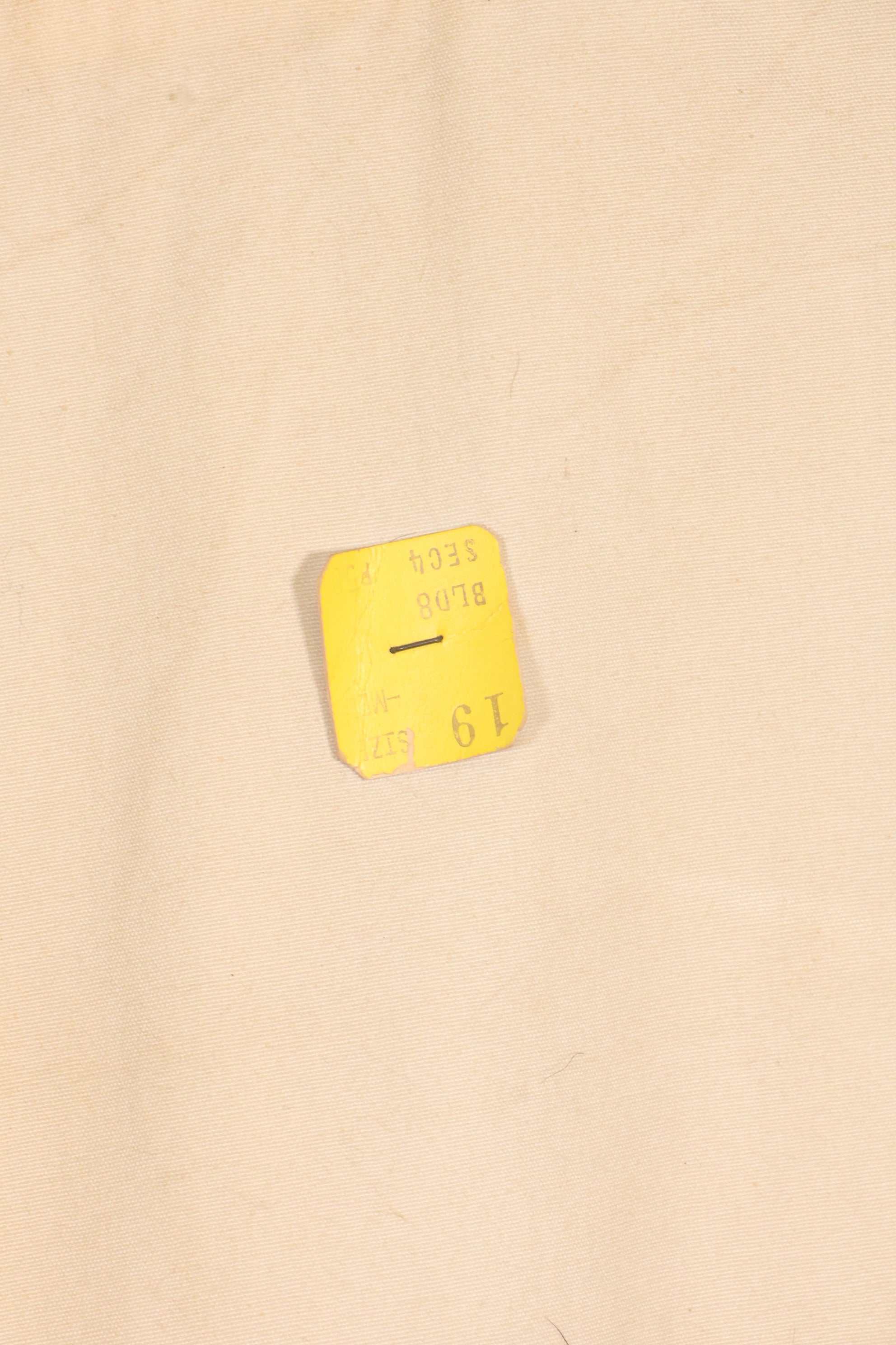 1940年代全新库存美军M1942雪地派克大衣，含原装尺码标签，未使用过