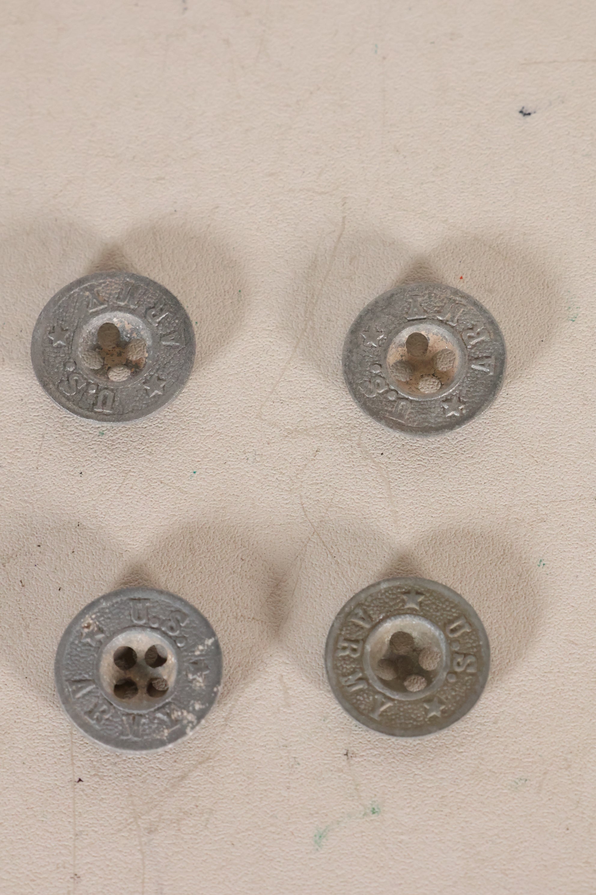 1930s U.S. Army denim pullover shirt, 3 buttons, used.