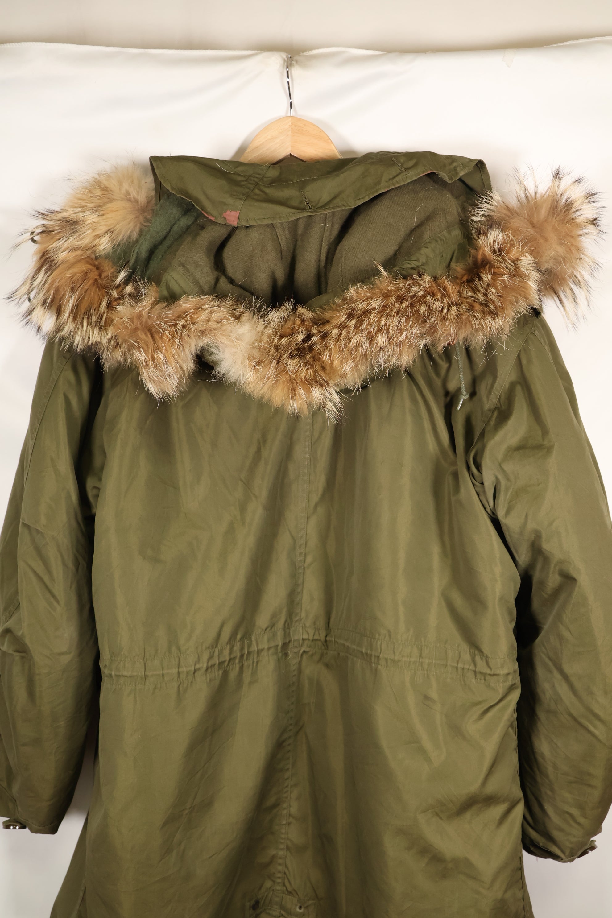 Early 1950s M51 Field Parka with fishtail wool pile liner, used.