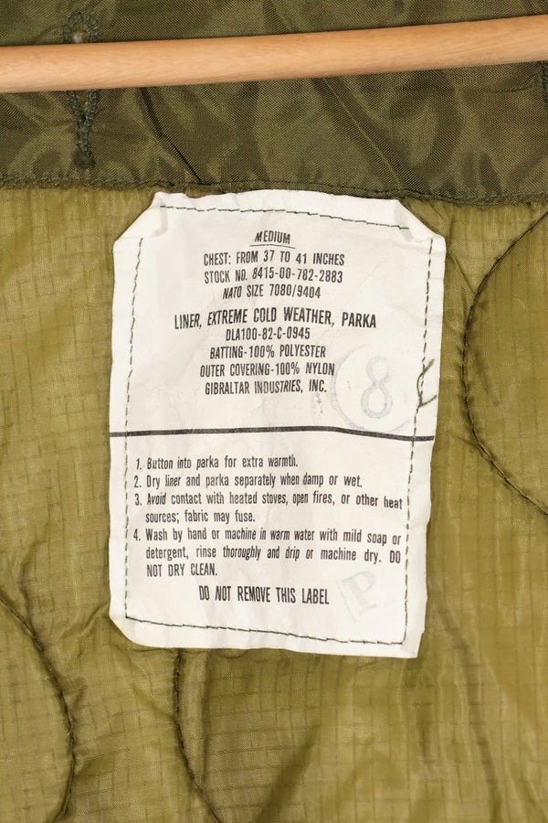 1982 contract MEDIUM M65 fishtail parka liner, good condition, used.
