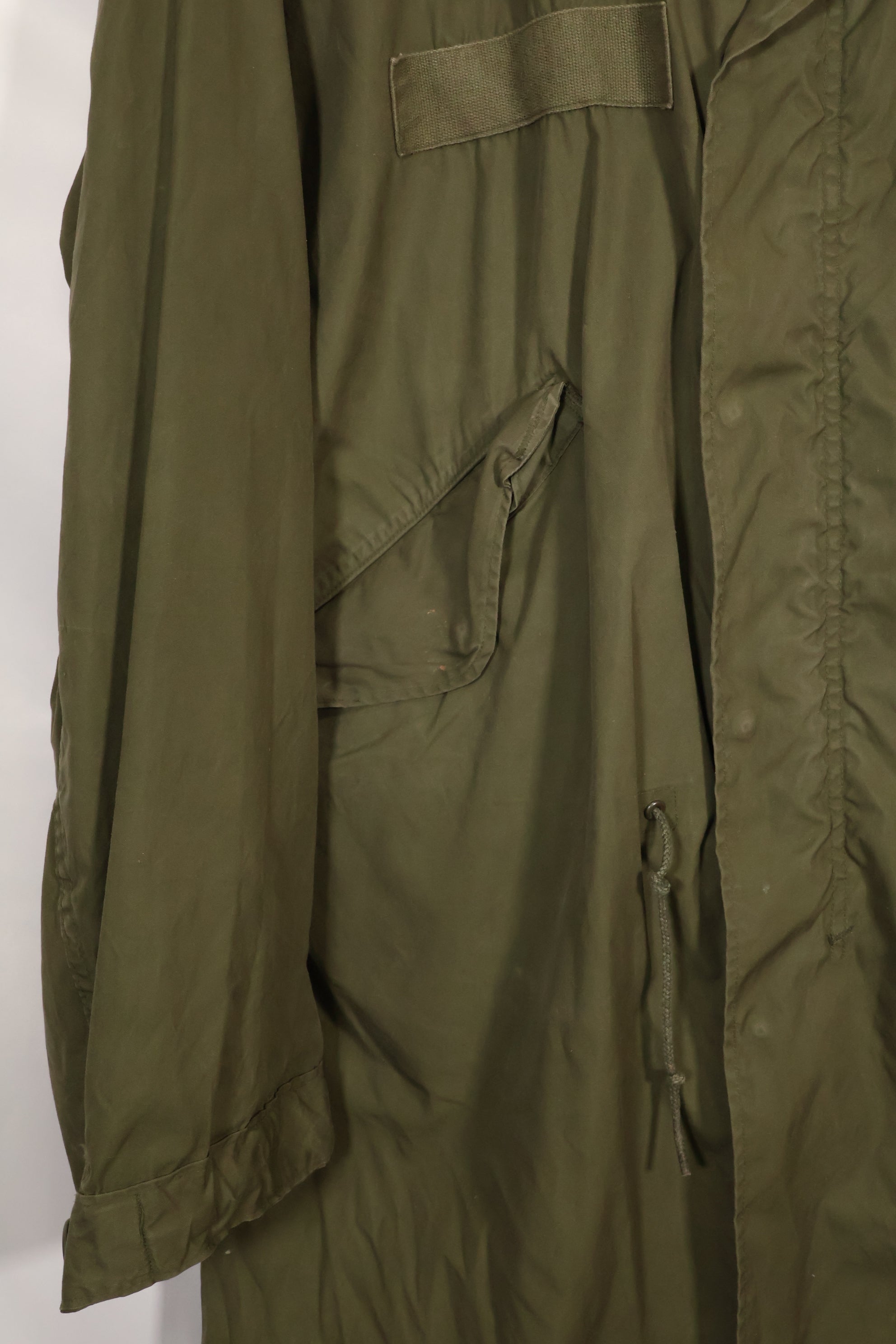 1977 Contract S-R U.S. Army M65 Field Parka, good condition, used.