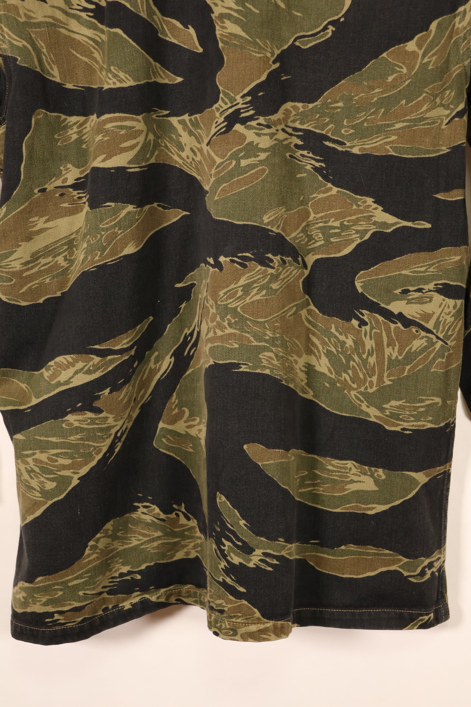 1960年代前半　JWS　初期タイガーストライプパターン　Fat Tiger シャツ　Asian カット　中古品
