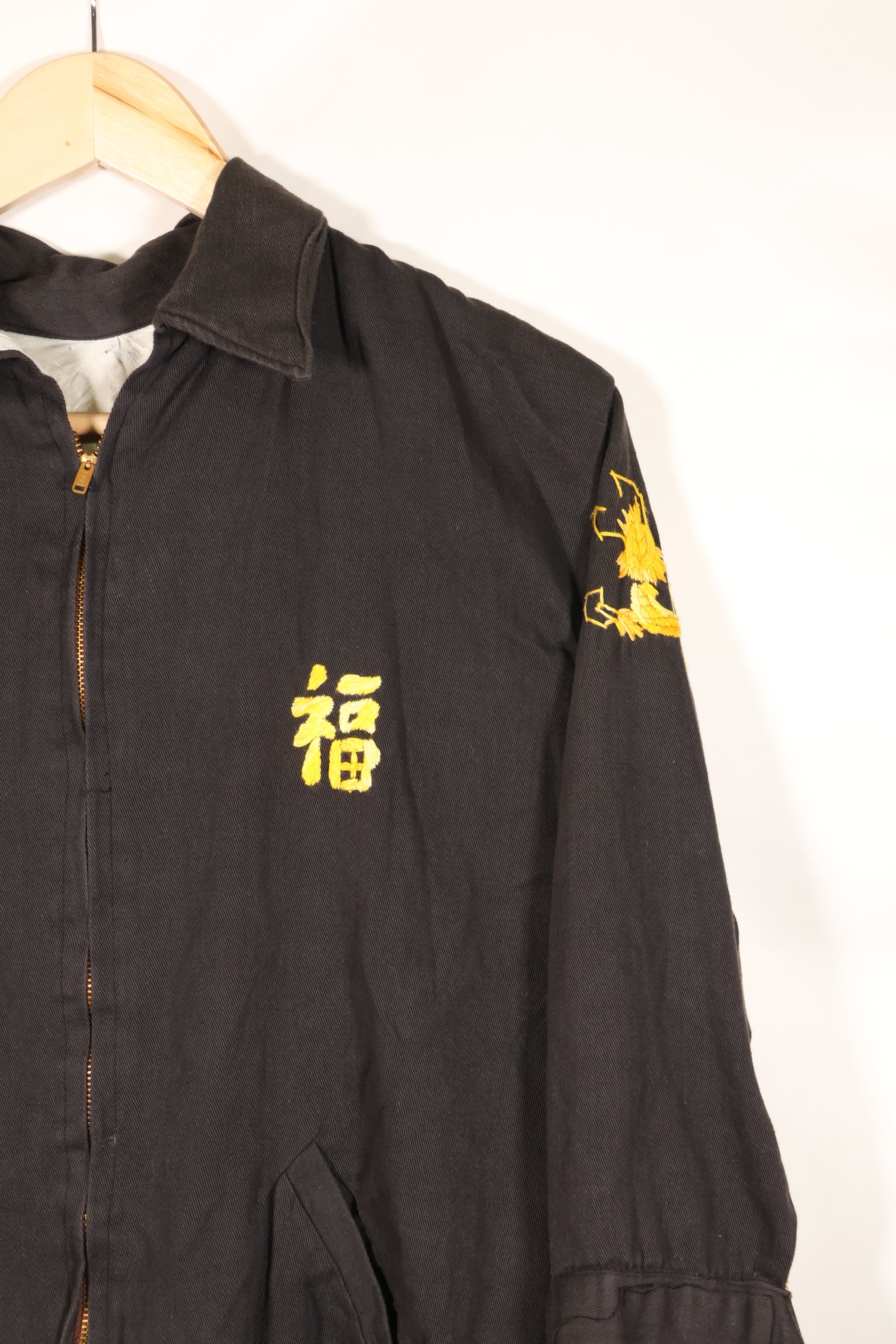 1968-1969 Vietnam War Tour Jacket Viet Jean, good condition, used.