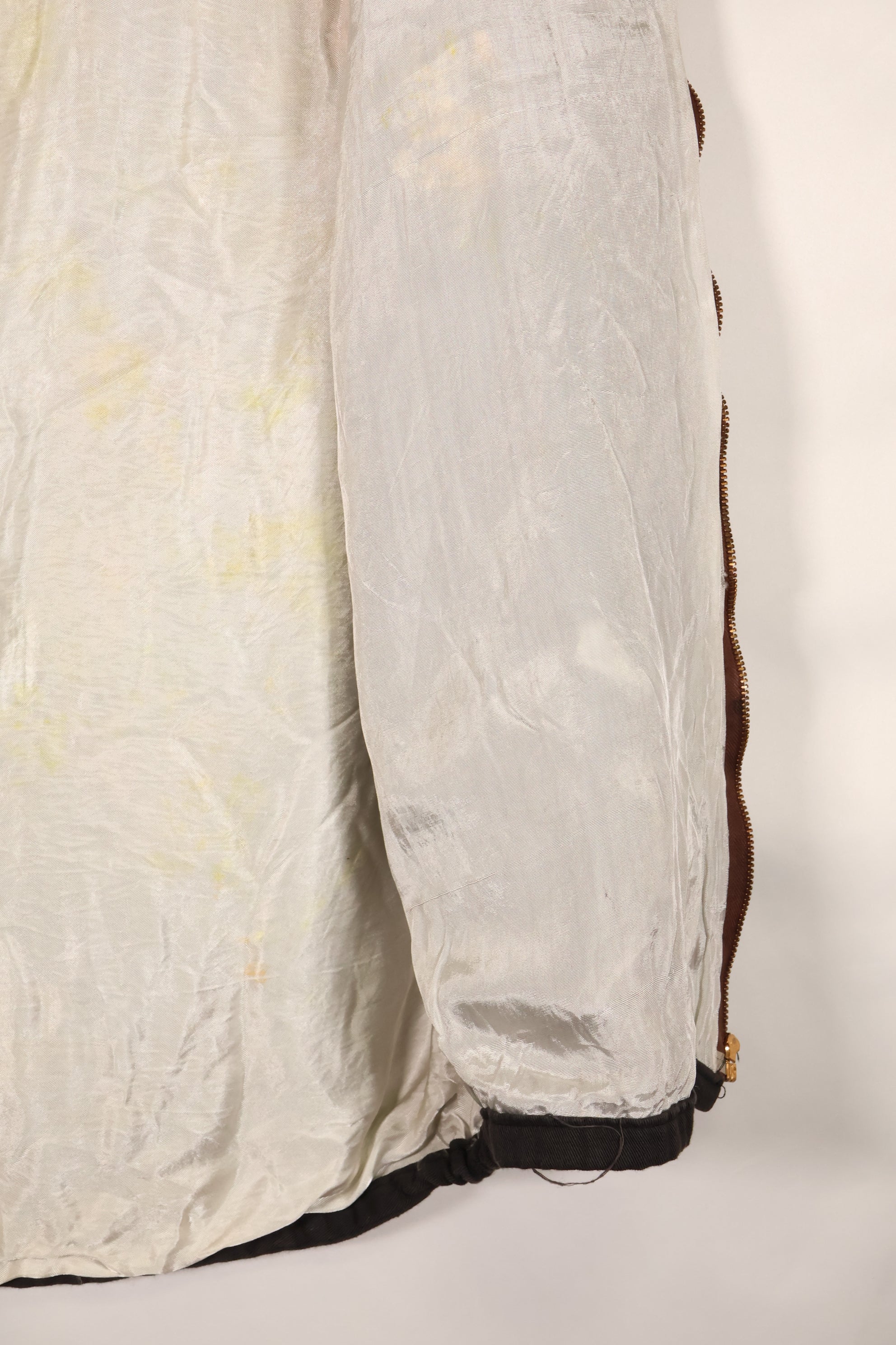 1968-1969 Vietnam War Tour Jacket Viet Jean, good condition, used.