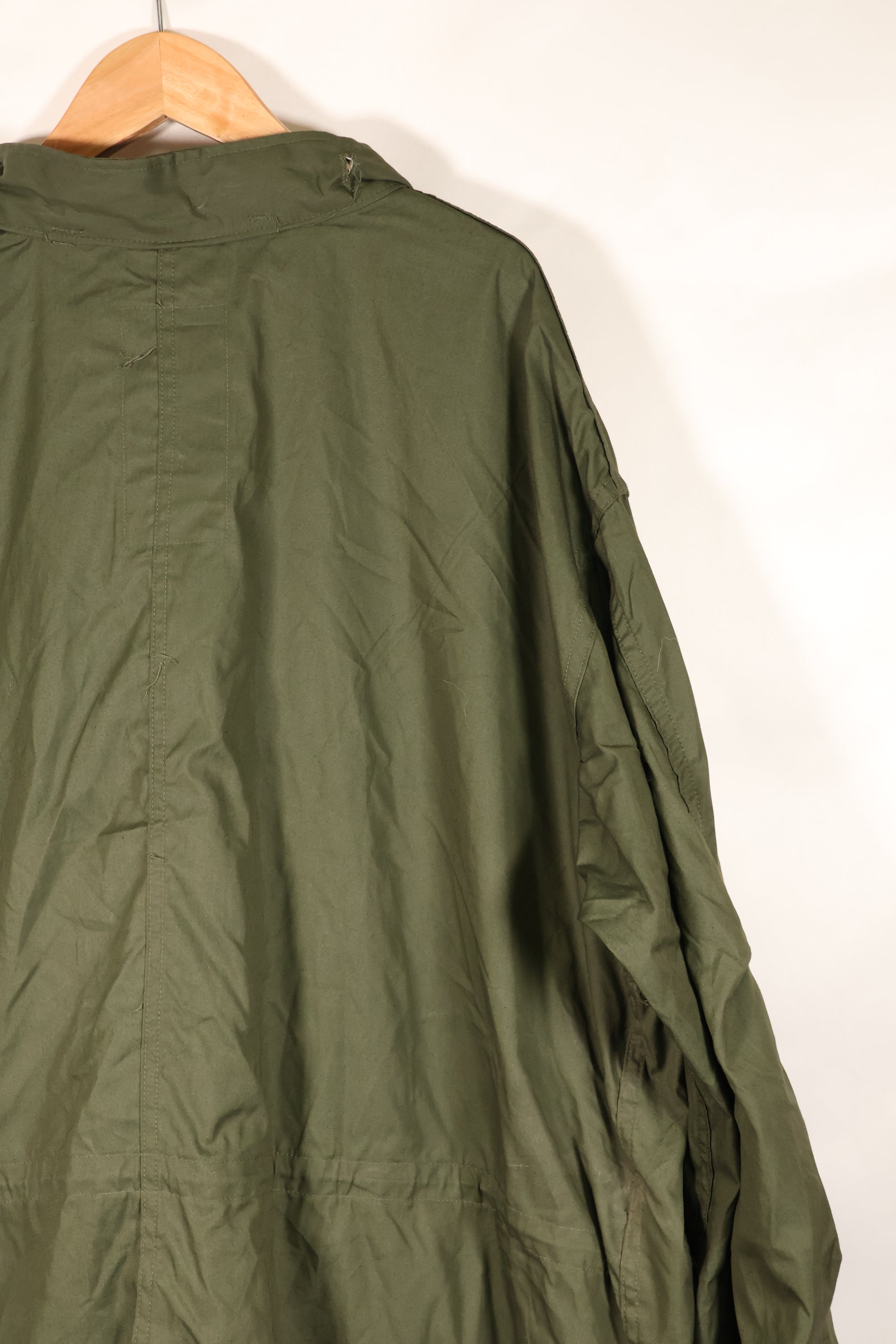 1983 Contract MEDIUM M65 Field Parka Fishtail Parka, almost unused, shell only.