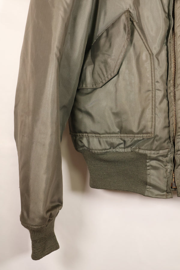 二手美国海军 CWU-45P 飞行夹克，中号，20 世纪 70 年代末