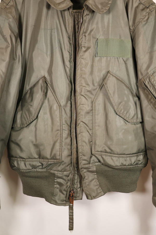 二手美国海军 CWU-45P 飞行夹克，中号，20 世纪 70 年代末
