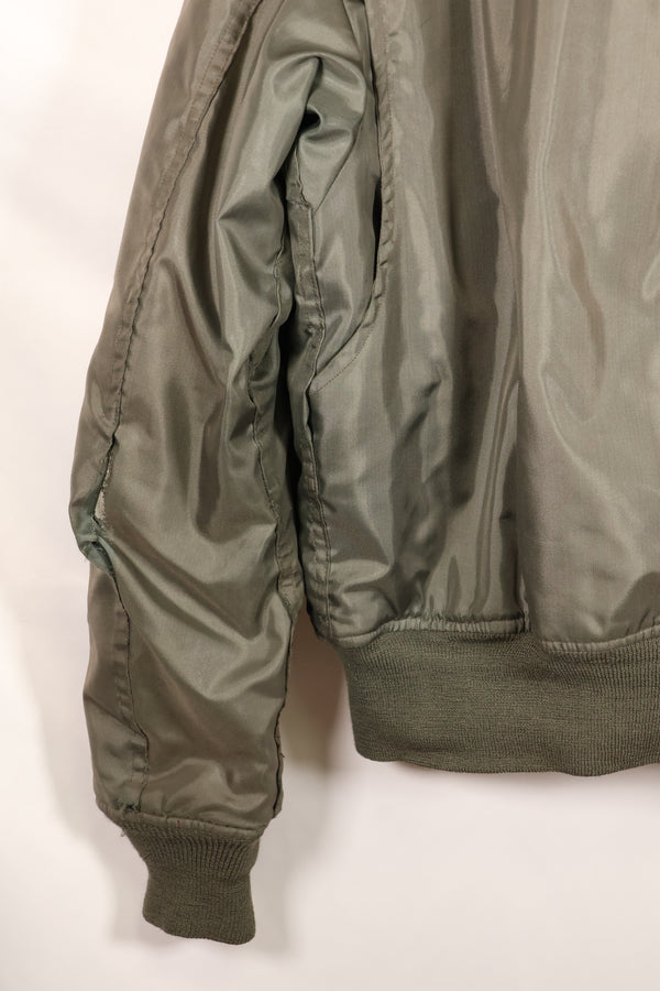 二手美国海军 CWU-45P 飞行夹克，中号，20 世纪 70 年代末