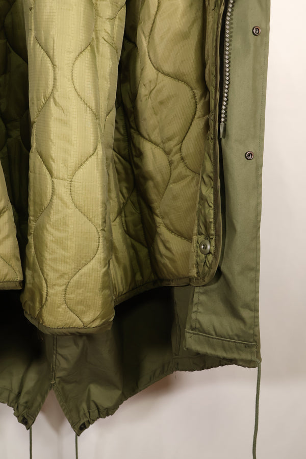 多个年龄段的批次 SMALL M65 field parka 鱼尾 parka，状况良好，使用过，B.