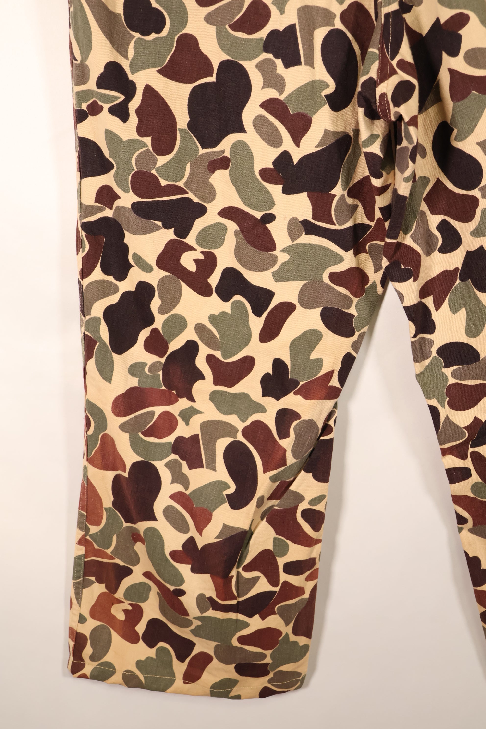 Mid-1960s; Size M–L; CIDG; Beogam Camo; Locally Made Frog Skin Camo; Oversized for the U.S. market; Used