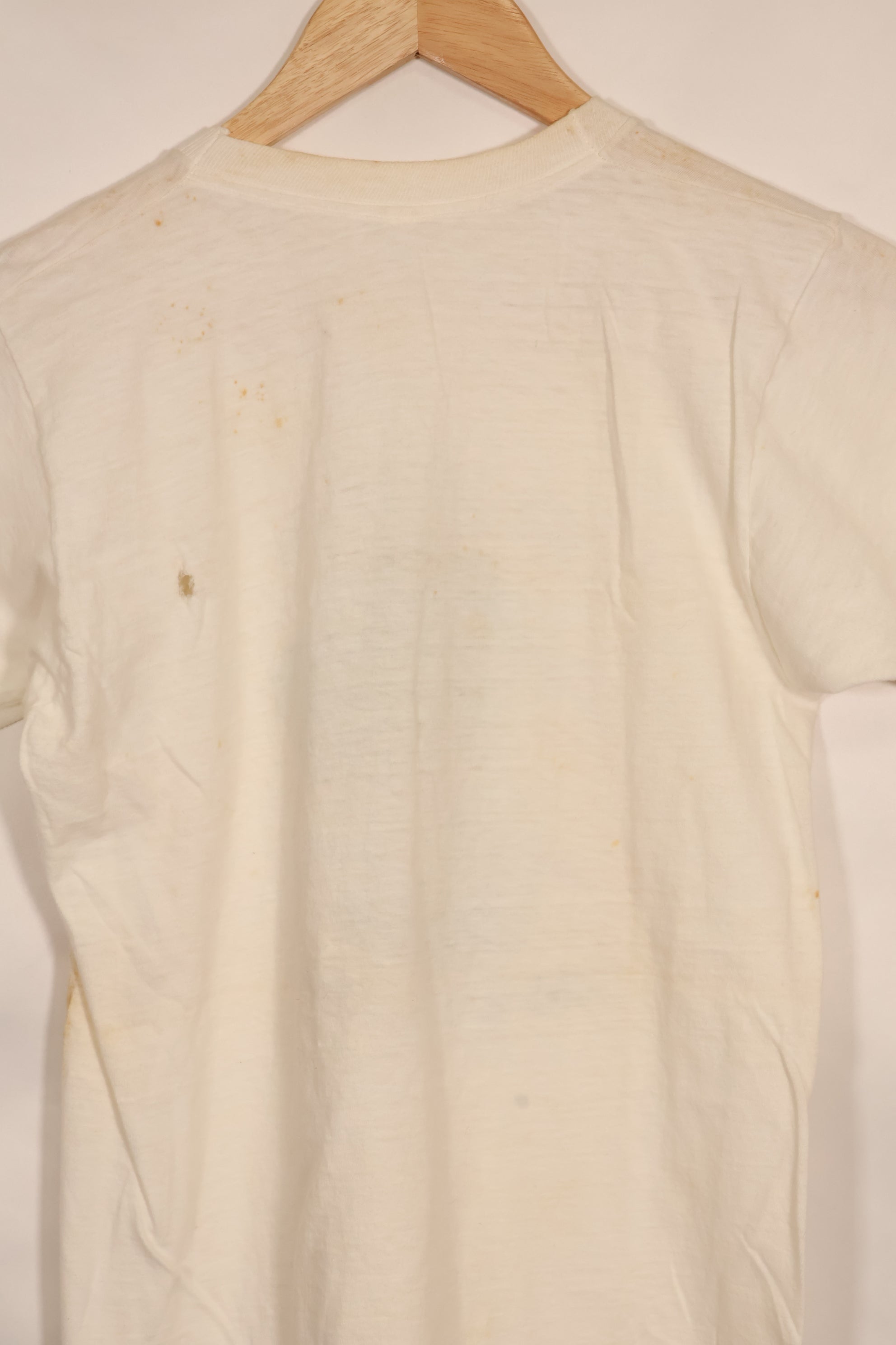 1960s U.S. Army, Vietnam War, 437th Attack Helicopter Company, T-shirt, used.