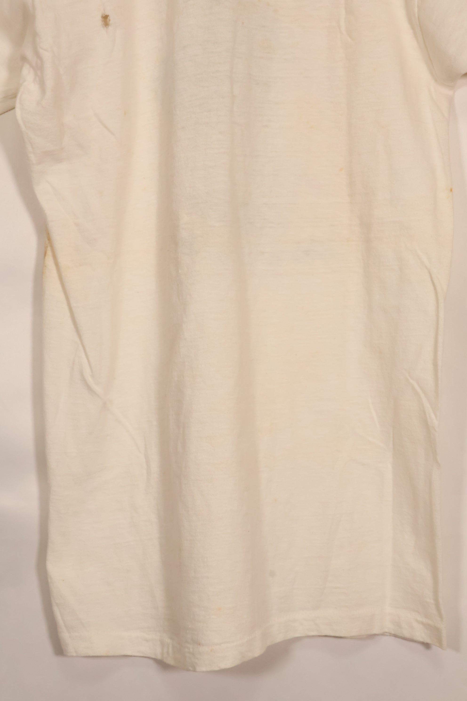 1960s U.S. Army, Vietnam War, 437th Attack Helicopter Company, T-shirt, used.