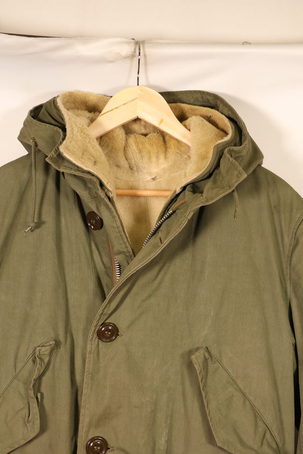 1940s MEDIUM M-1947 Field Parka, Army/Marine Corps, Shows Signs of Wear, Used