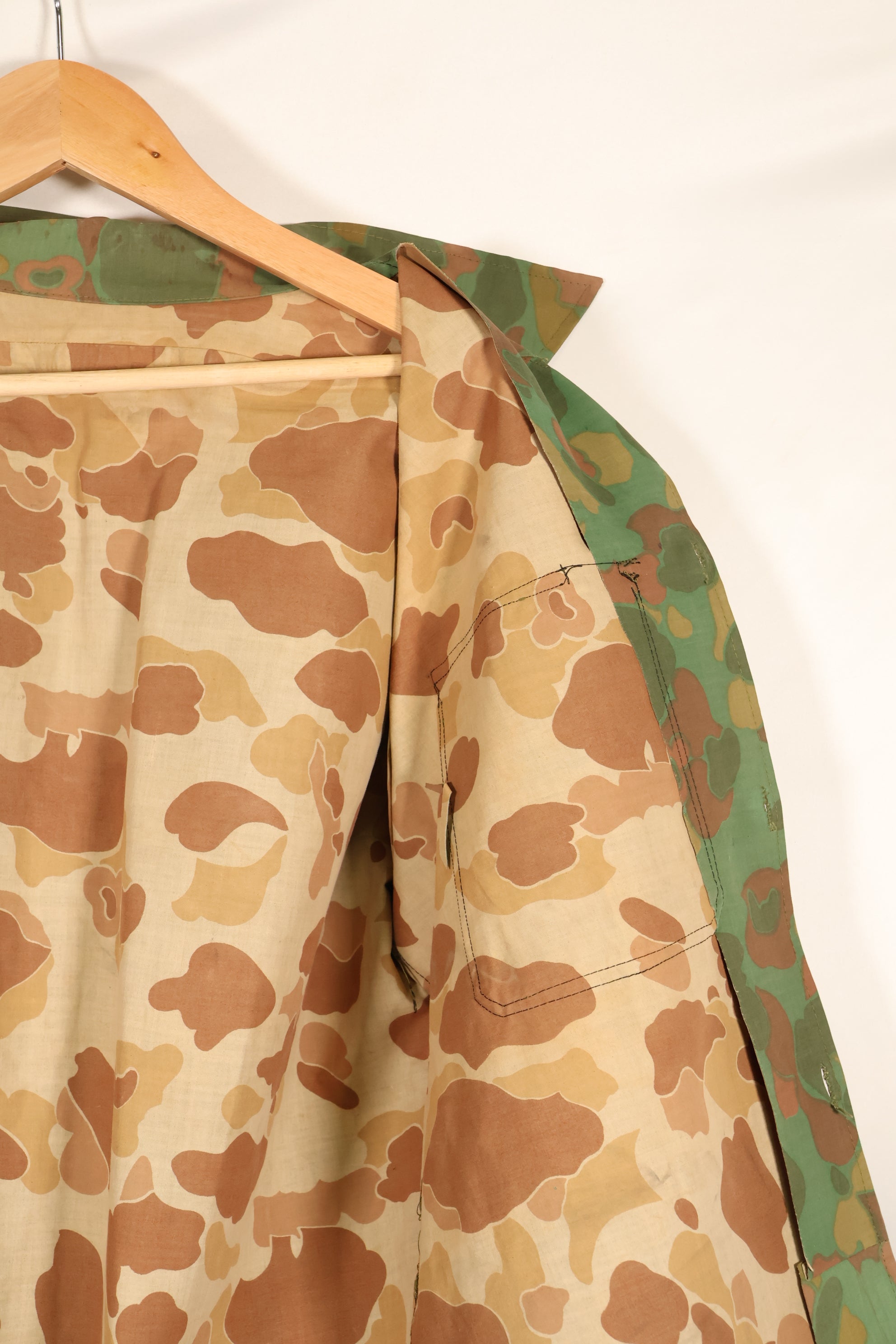 20 世纪 60 年代，私人采购，美国海军陆战队，青蛙皮披风衬衫和长裤套装，南越。