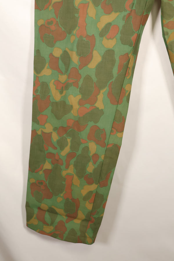 20 世纪 60 年代，私人采购，美国海军陆战队，青蛙皮披风衬衫和长裤套装，南越。