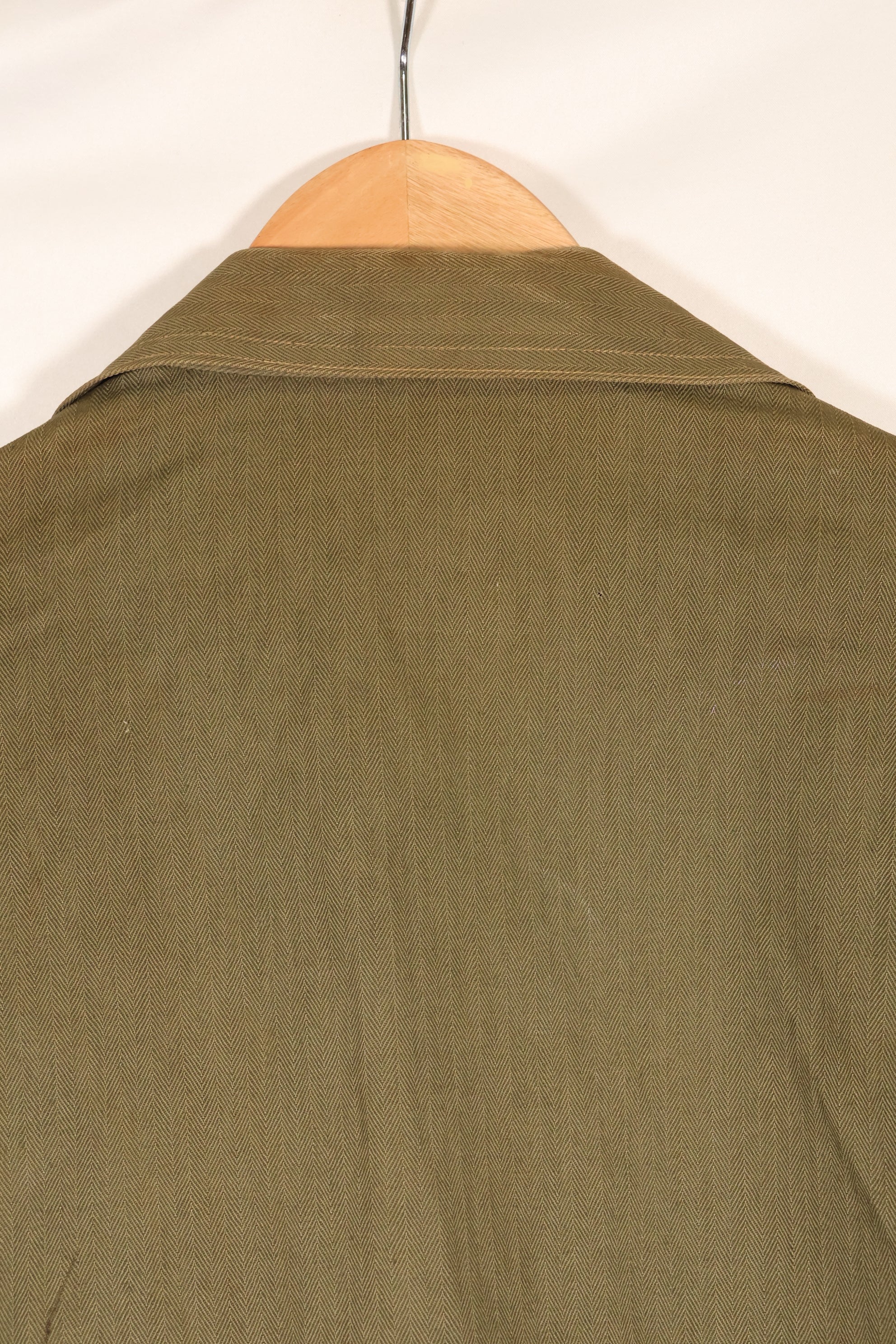 20 世纪 40 年代美国海军陆战队 P-41 HBT 通用夹克，状况良好，使用过。