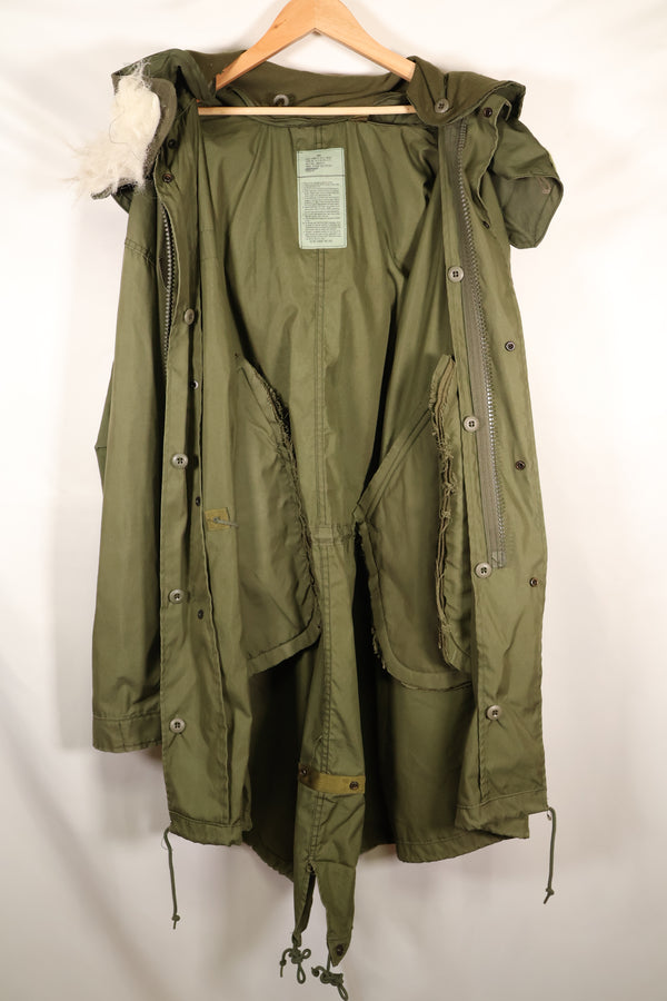 1980's lot LARGE resin zipper M65 field jacket without liner, with hood, almost unused.