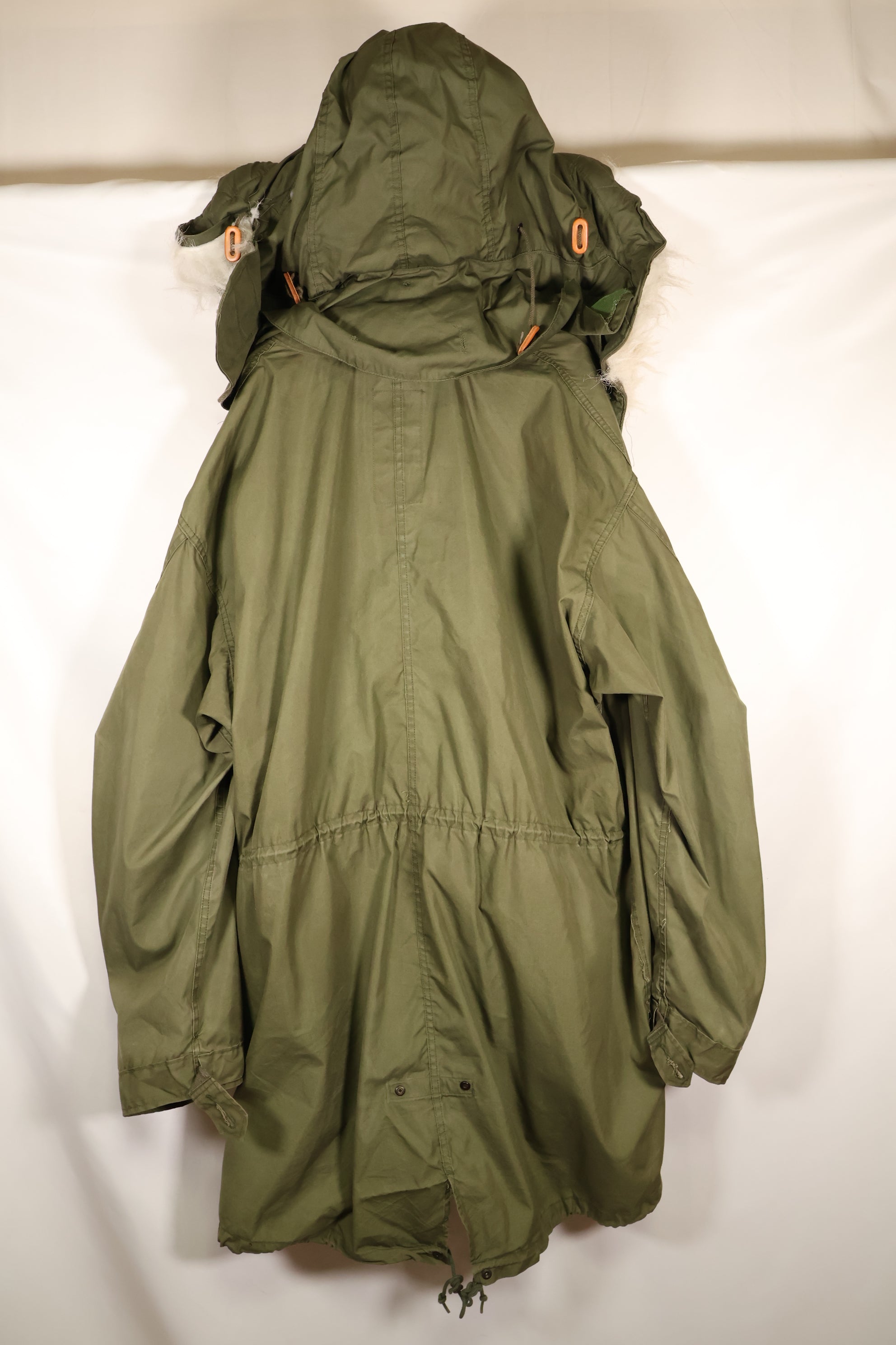 1980's lot LARGE resin zipper M65 field jacket without liner, with hood, almost unused.