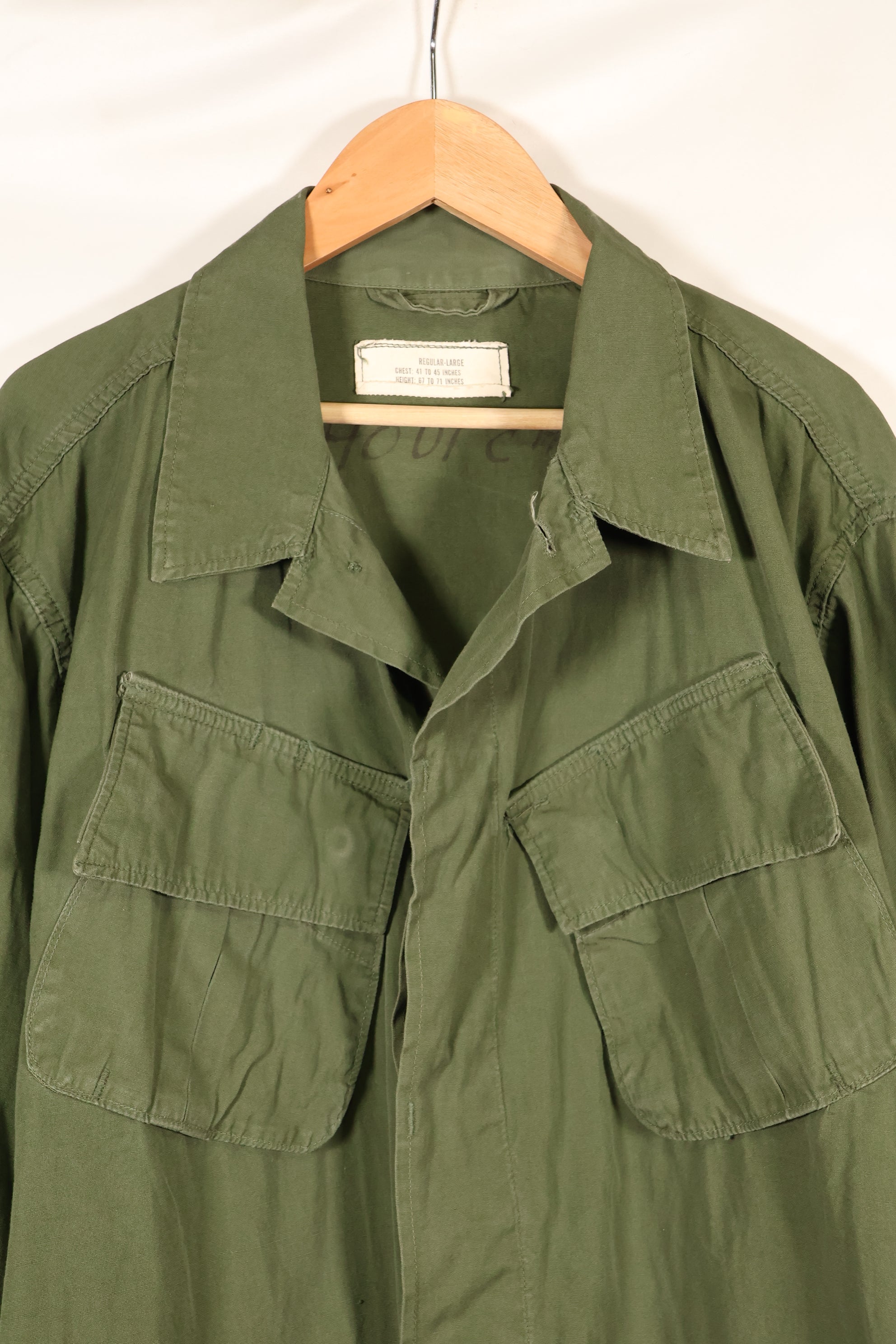Circa 1966-67 L-R 2nd Model 3rd Model eclectic jungle fatigues jacket, used, good condition.