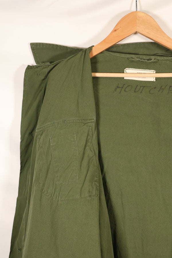 Circa 1966-67 L-R 2nd Model 3rd Model eclectic jungle fatigues jacket, used, good condition.
