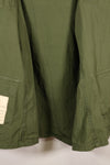 Circa 1966-67 L-R 2nd Model 3rd Model eclectic jungle fatigues jacket, used, good condition.