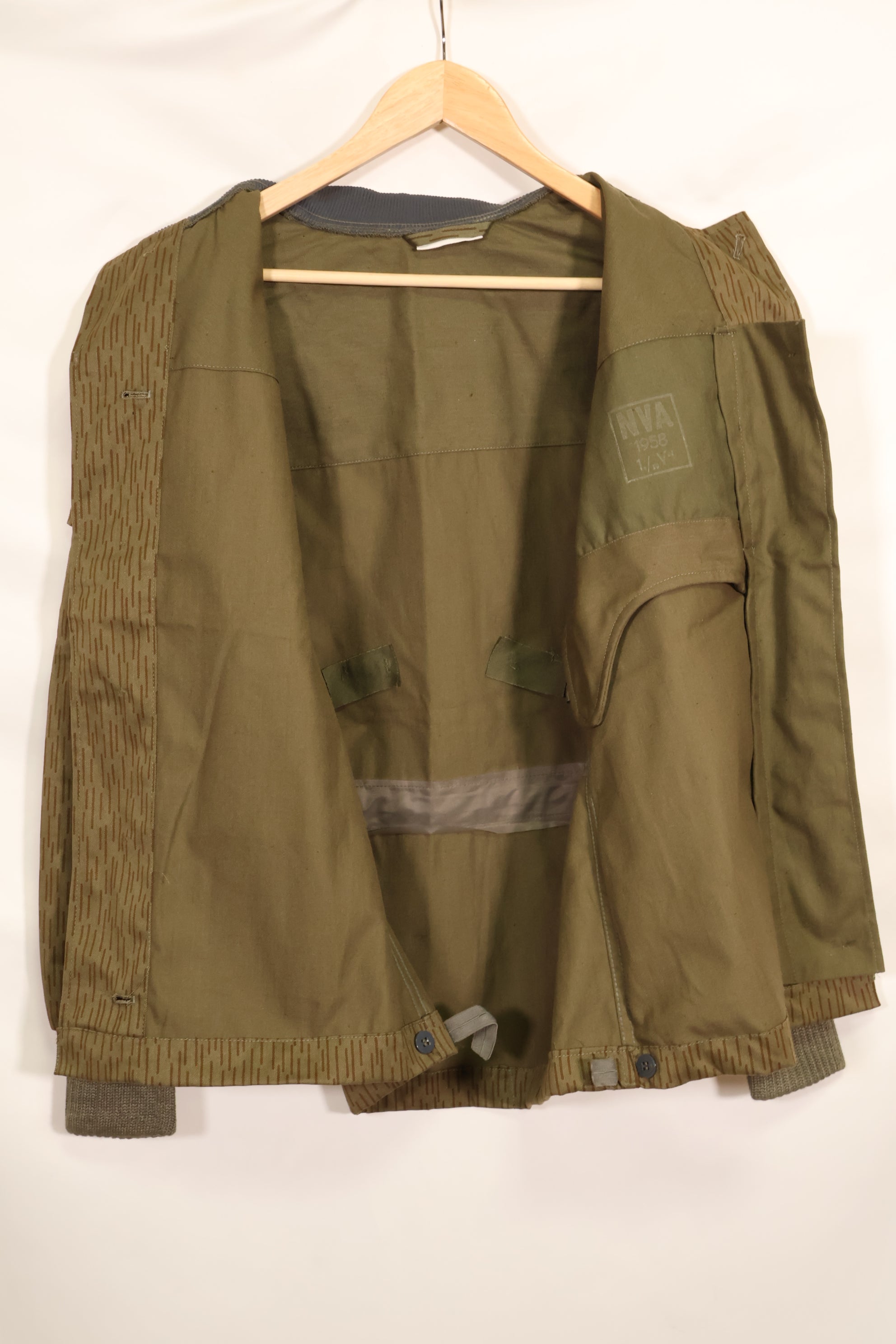 1980's Raindrop camouflage East German Army drop hunter jump jacket, unused A