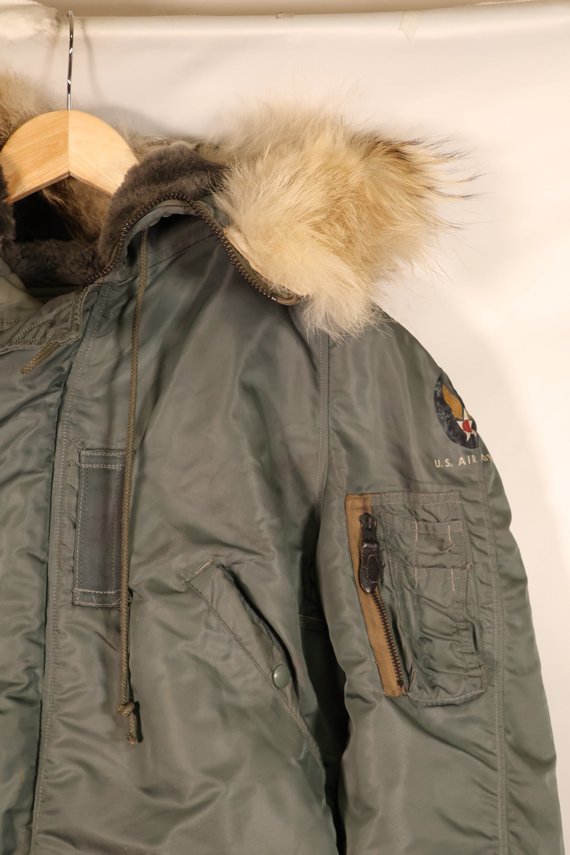 Mid-1950s, MEDIUM, U.S. Air Force (USAF), N2-B Flight Jacket, Used