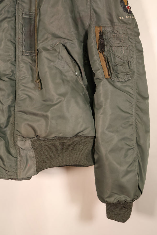 Mid-1950s, MEDIUM, U.S. Air Force (USAF), N2-B Flight Jacket, Used