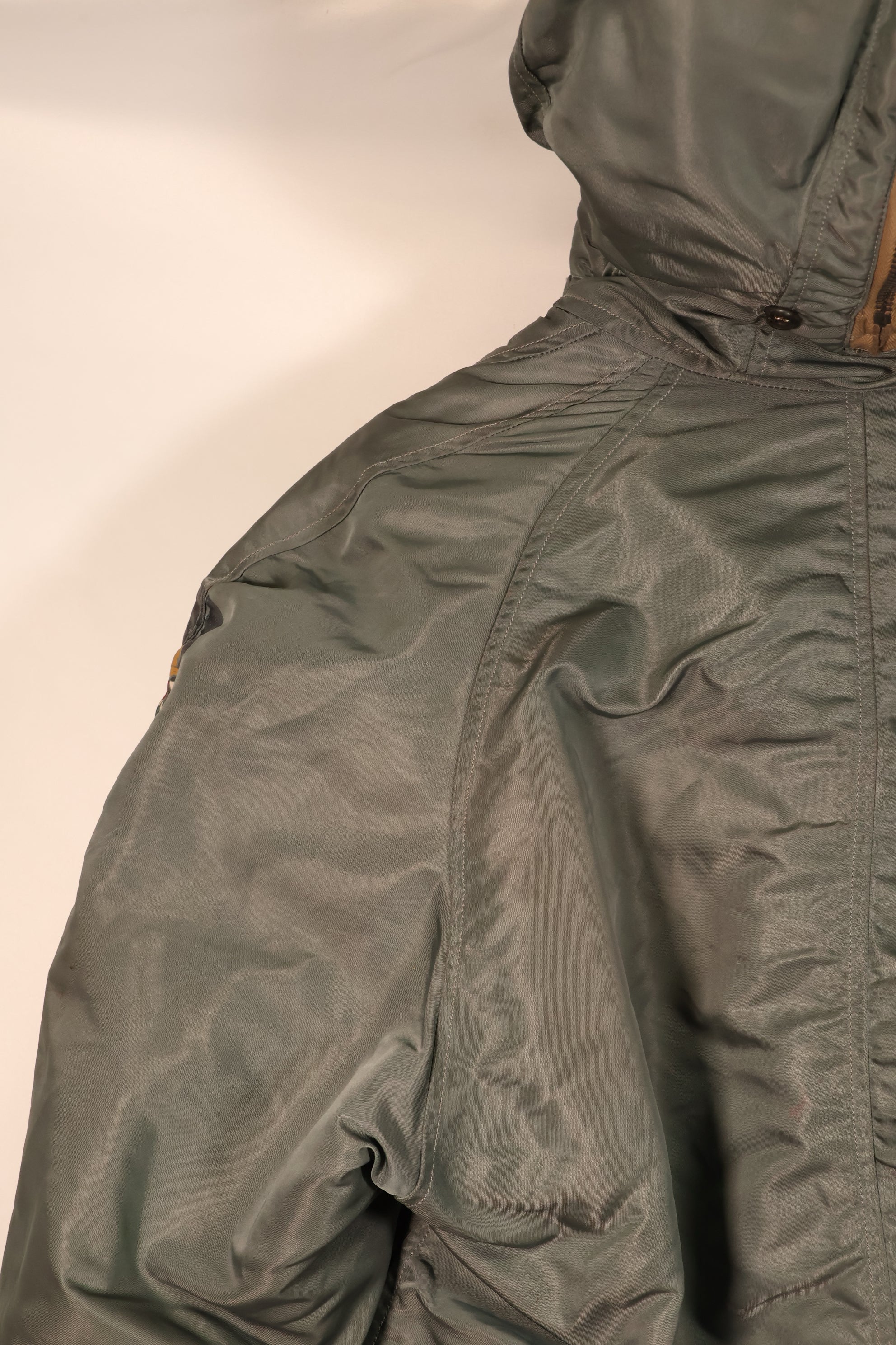 Mid-1950s, MEDIUM, U.S. Air Force (USAF), N2-B Flight Jacket, Used
