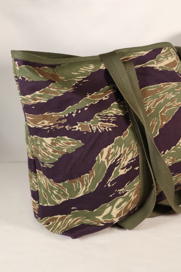 MILITARIA 1911 xSignal Depot 合作冲绳虎纹手提包