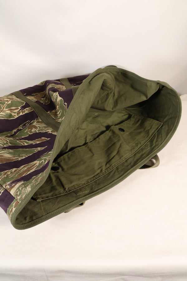 MILITARIA 1911 xSignal Depot 合作冲绳虎纹手提包