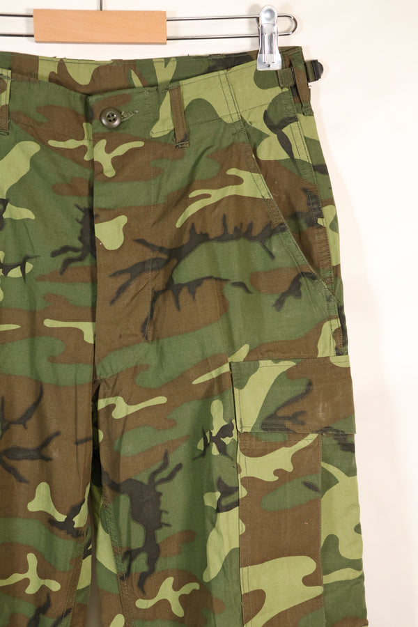 Circa 1966-67 S-R US Army ERDL Camouflage Leaf Camouflage Jungle Fatigue Pants Used 
