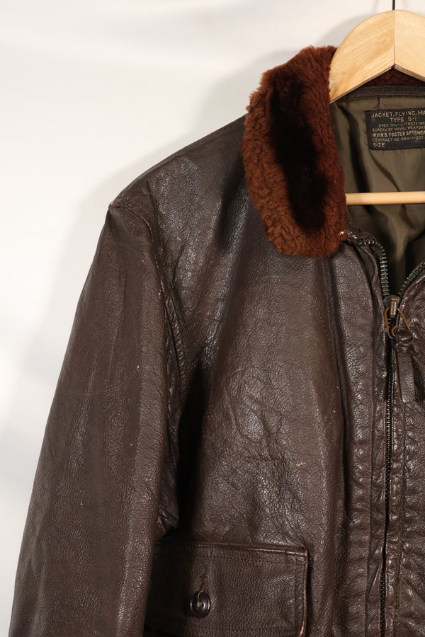 1963 年合同尺寸 44 的美国海军 G-1 飞行夹克，中间款，二手。