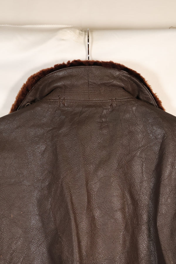 1963 年合同尺寸 44 的美国海军 G-1 飞行夹克，中间款，二手。