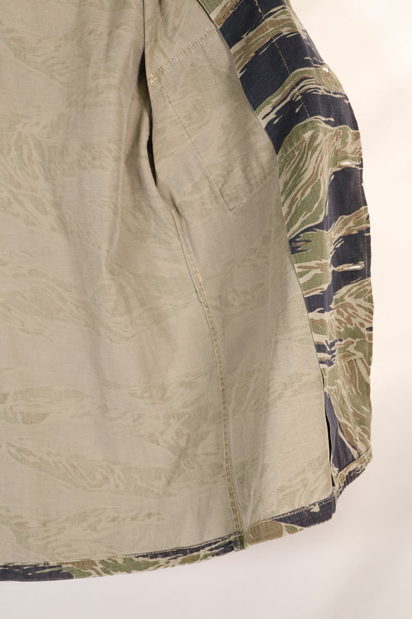 20 世纪 60 年代中期日本银虎亚洲剪裁衬衫，褪色虎纹，二手。