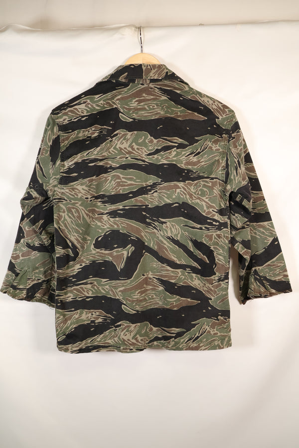 1960s Japanese Silver Tiger Asian Cut shirt, tiger stripe, used, no cuffs.