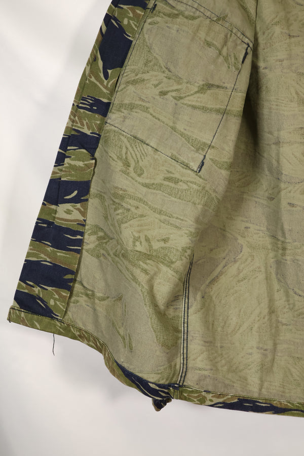 20 世纪 70 年代早期 A-M TO-78 银虎变体虎纹衬衫，二手。